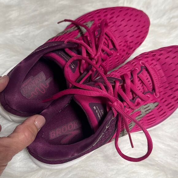 Brooks Ravenna 9 Womens Running Shoes - US 9 B Pink / Purple - Picture 7 of 10